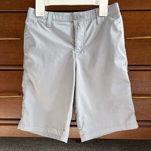 Boys Under Armour Gray Performance Fabric Golf Shorts sz 12